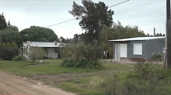 Los Cerrillos, localidad de Canelones en la que un policía mató a su ex, su actual novio y luego se suicidó (Captura Telemundo/Canal 12)