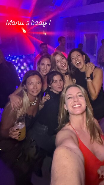 Geraldine Neumann junto con algunas