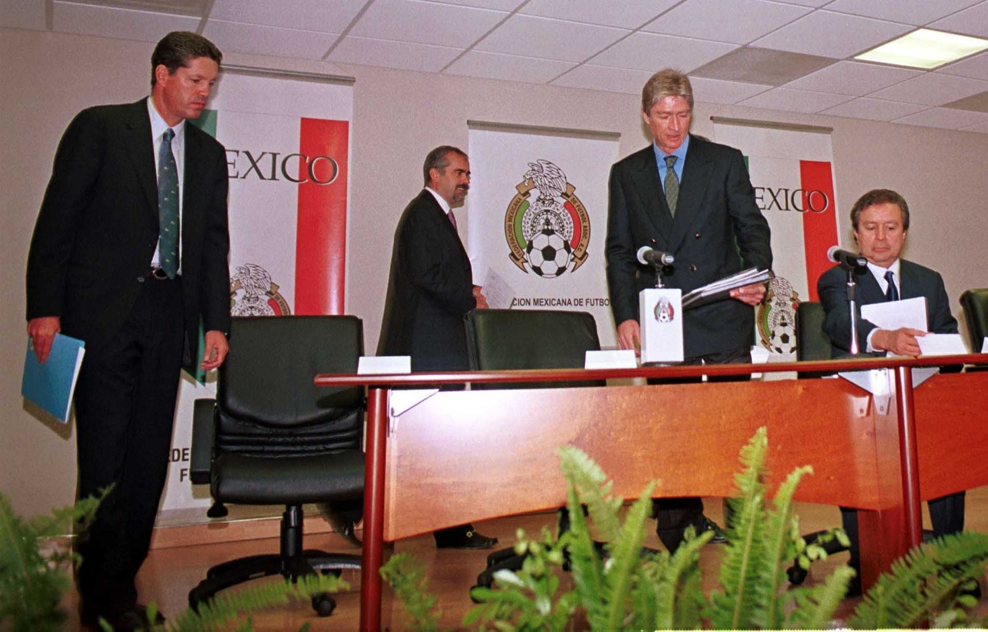 Alejandro Burillo Azcarraga, presidente de selecciones nacionales presento su informe de trabajo a la Federación Mexicana de Futbol. FOTO: Susana Navarrete/CUARTOSCURO.COM