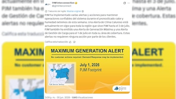 Captura de pantalla de una publicación de PJM Interconnection con una alerta amarilla sobre generación máxima para el 1 de julio de 2026 y un mapa del área de servicio