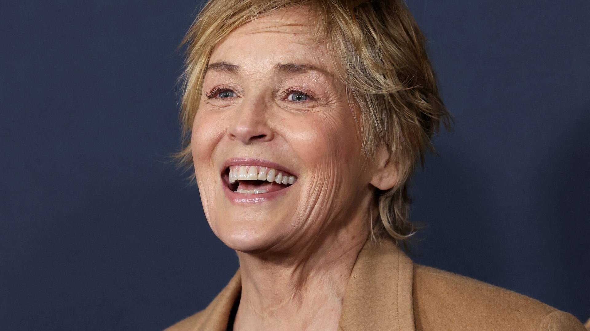 Sharon Stone cuestiona el exceso de sexualidad explícita en la televisión contemporánea y reclama el valor del misterio (REUTERS/Mario Anzuoni)