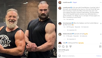 Russell Crowe sorprende a sus seguidores con sus bíceps a los 62 años