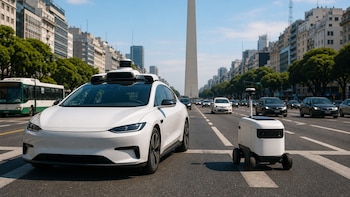 La Ciudad de Buenos Aires habilitó pruebas de autos sin conductor y robots de reparto