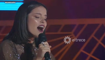 La joven de 20 años compartió su sueño de cantar frente a su ídolo y conmovió tanto a los jurados como al público presente