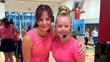 Tiene síndrome de Down, aprendió coreografías complejas de memoria y se convirtió en instructora de fitness