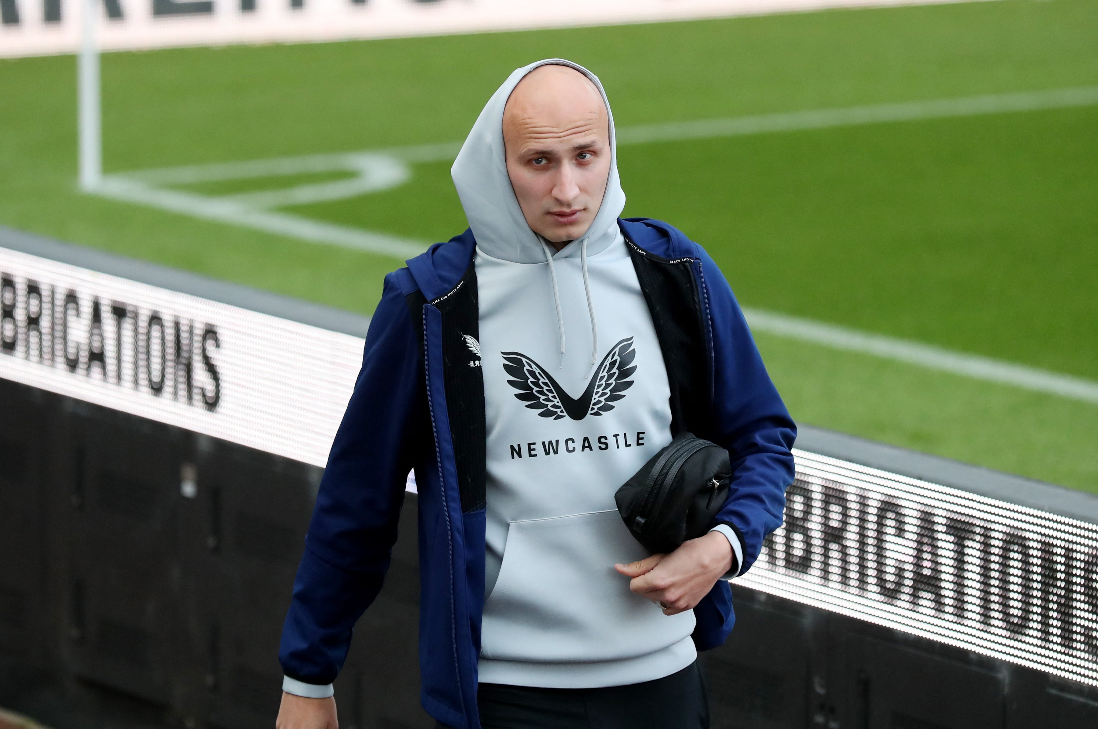 El futbolista pudo salir de las adicciones gracias a su pareja (Reuters)