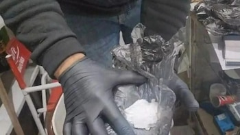 Parte de la droga que los agentes encontraron en los procedimientos (Gentileza: 0223)