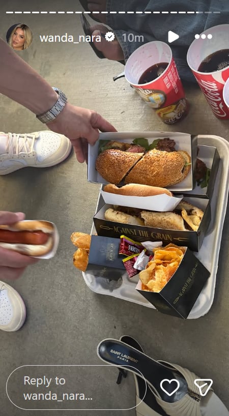 El almuerzo incluyó sándwiches, patatas fritas y bebidas en la previa de la final