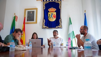 Berrocal pide "unidad de acción" para su "futuro" y una actuación "inmediata" por la emergencia ambiental