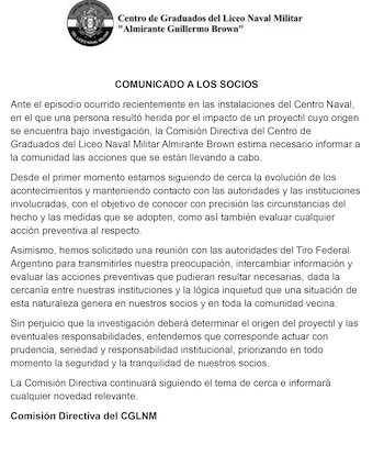 Logo del Centro de Graduados del Liceo Naval Militar Almirante Guillermo Brown y un comunicado oficial sobre un incidente de bala perdida