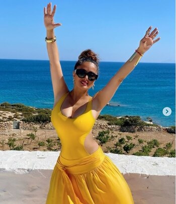 Su colorida foto de celebración