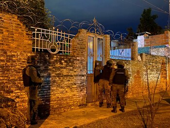 Detuvieron a 15 miembros de