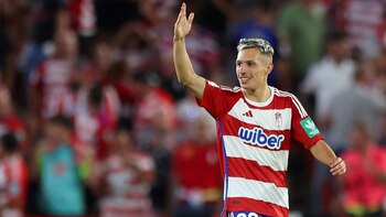 Bryan Zaragoza celebra uno de