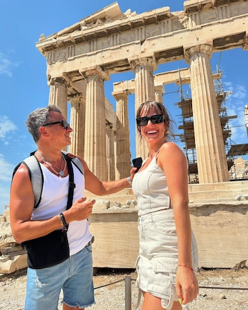 Sergio con Mica, compañera de