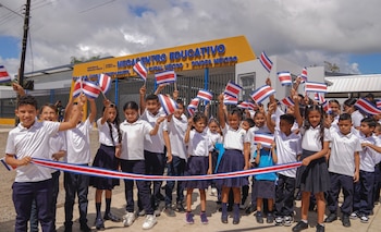 Más de 700 niños ahora