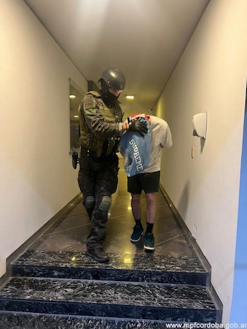 Uno de los detenidos