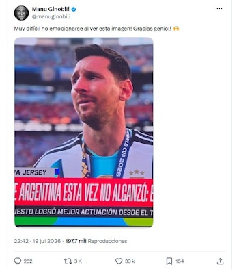 Tuit de Manu Ginóbili con foto de Lionel Messi. Messi viste camiseta argentina con medalla "World Cup 2026". Abajo, un rótulo rojo: "ARGENTINA ESTA VEZ NO ALCANZÓ"