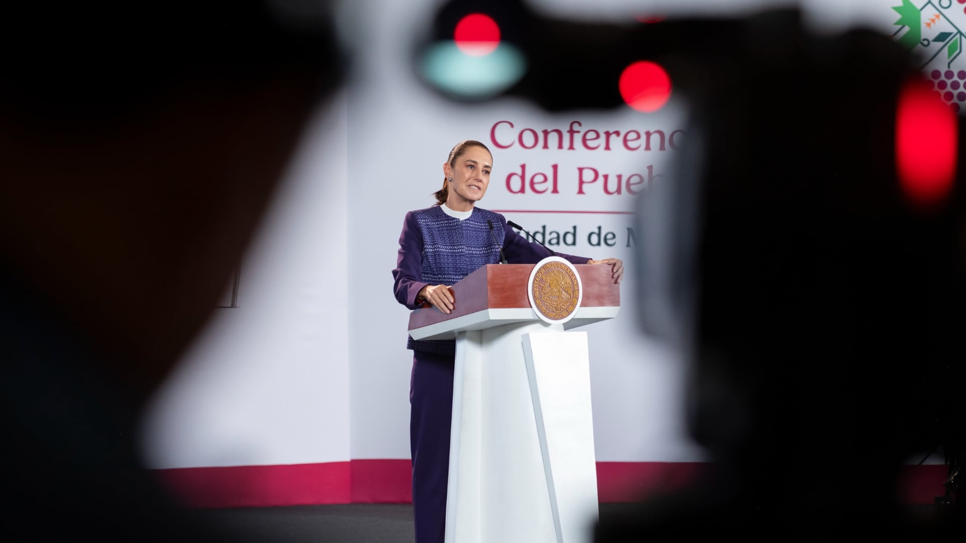 La BBC cuestiona popularidad de Sheinbaum pese a tantas protestas en México