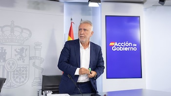Torres comparece hoy en el Congreso para explicar su papel como "mando único" en Ceuta y los recursos disponibles