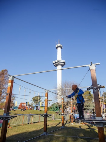 El acceso al Parque de