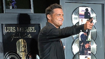Luis Miguel rompe récord de reproducciones con ‘Ahora Te Puedes Marchar’, en medio de rumores sobre su estado de salud