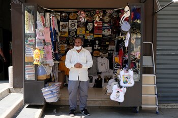 Una tienda de souvenirs en