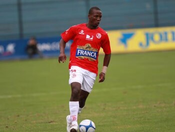 Luis Advíncula debutó como futbolista
