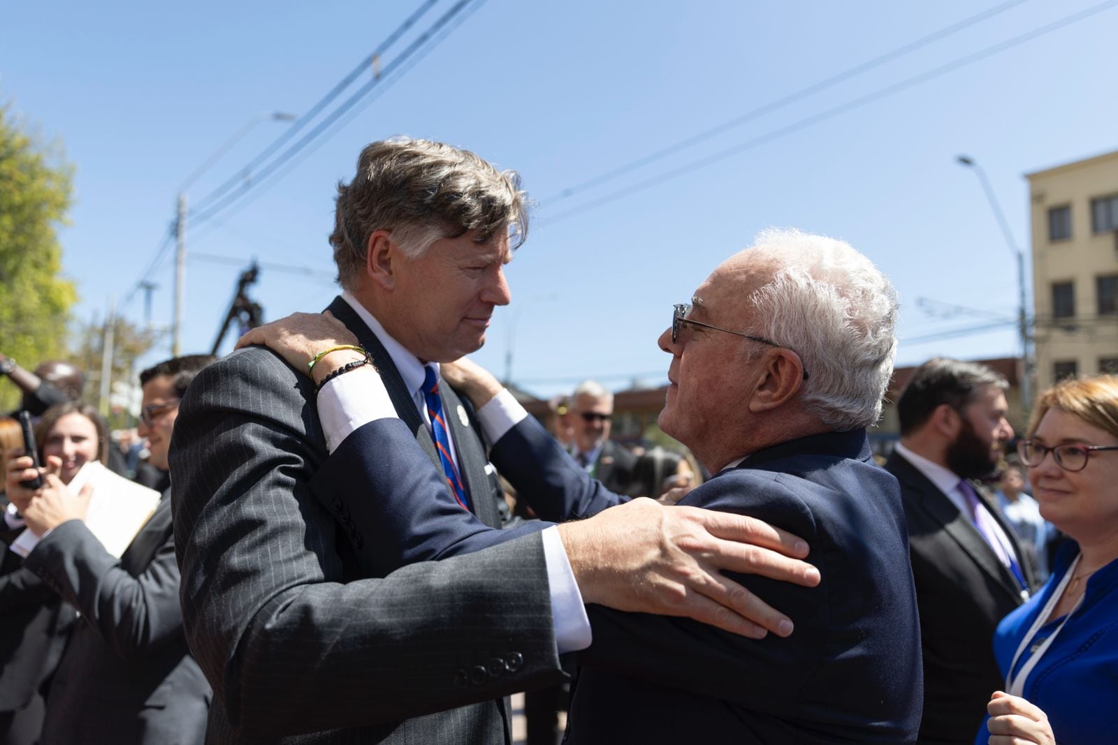 El secretario de Estado adjunto de Estados Unidos, Christopher Landau, junto al canciller uruguayo Mario Lubetkin (@MinLubetkinUy)