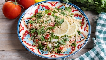 La ensalada de quinoa mediterránea