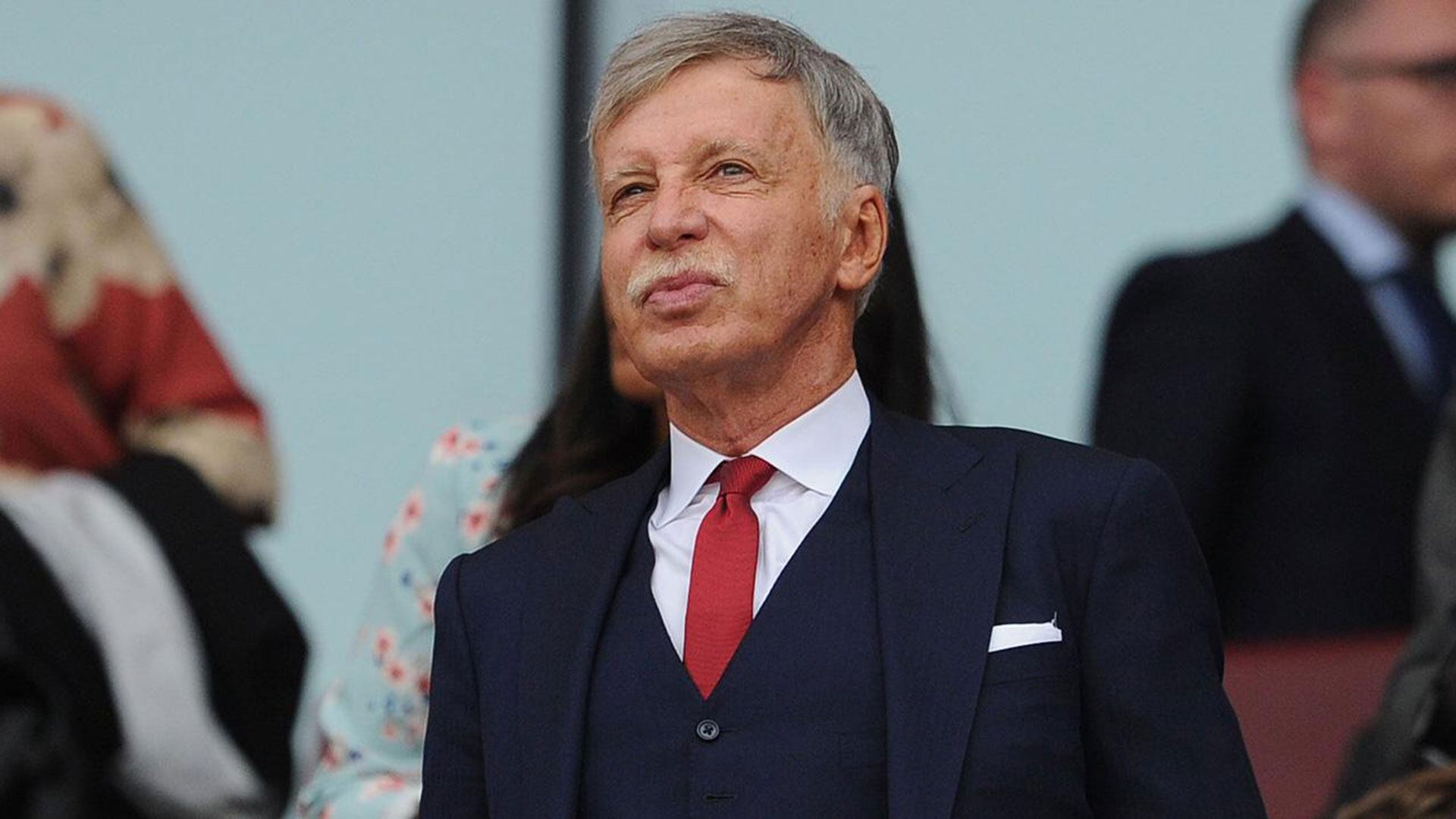 El patrimonio de Stan Kroenke supera los 18.000 millones de dólares, según Forbes
