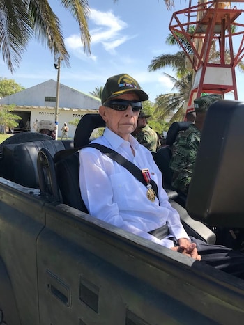 El capitán Peláez participando del