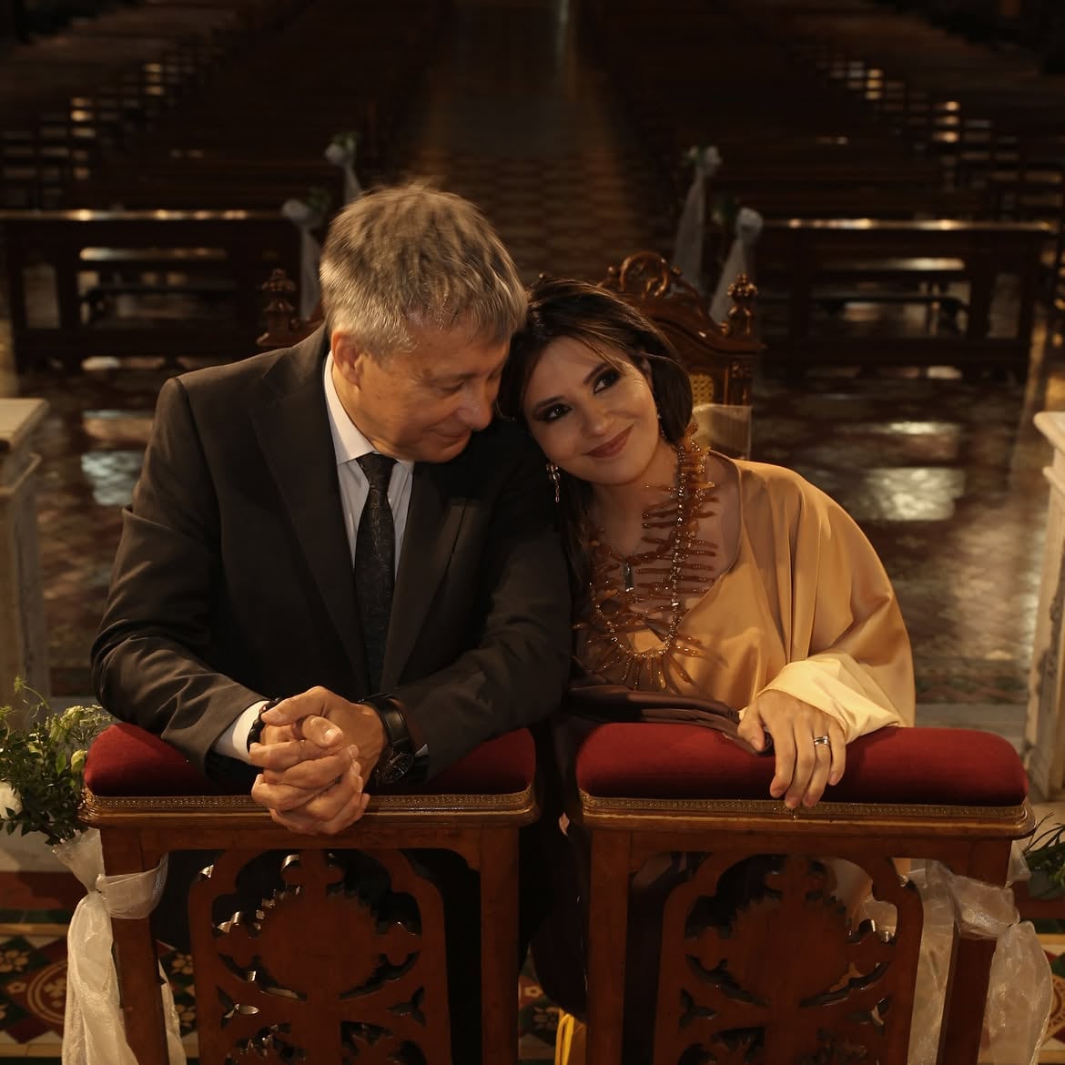 La pareja completó el paso religioso que había quedado pendiente desde el casamiento civil