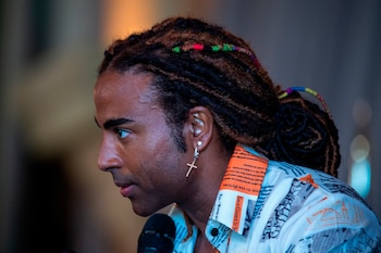 En la imagen un registro del cantante cubano Yotuel Romero, en Miami (Florida (EE.UU.). EFE/Giorgio Viera/Archivo