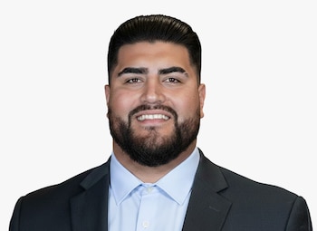 Will Hernández, jugador profesional de