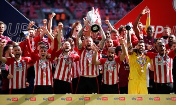 El estadio de Wembley fue testigo del primer ascenso a la Premier League en la historia del Brentford (Foto: Reuters)