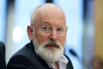 FOTO DE ARCHIVO: Frans Timmermans,