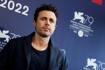 El director explicó que la película está dedicada a Timothy y Chris Affleck, a quienes no llegó a mostrarles el film (REUTERS/Guglielmo Mangiapane)