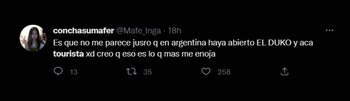 Tourista y la reacción en redes. (Twitter)