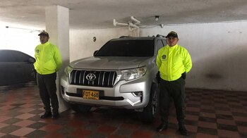 En la imagen, la camioneta