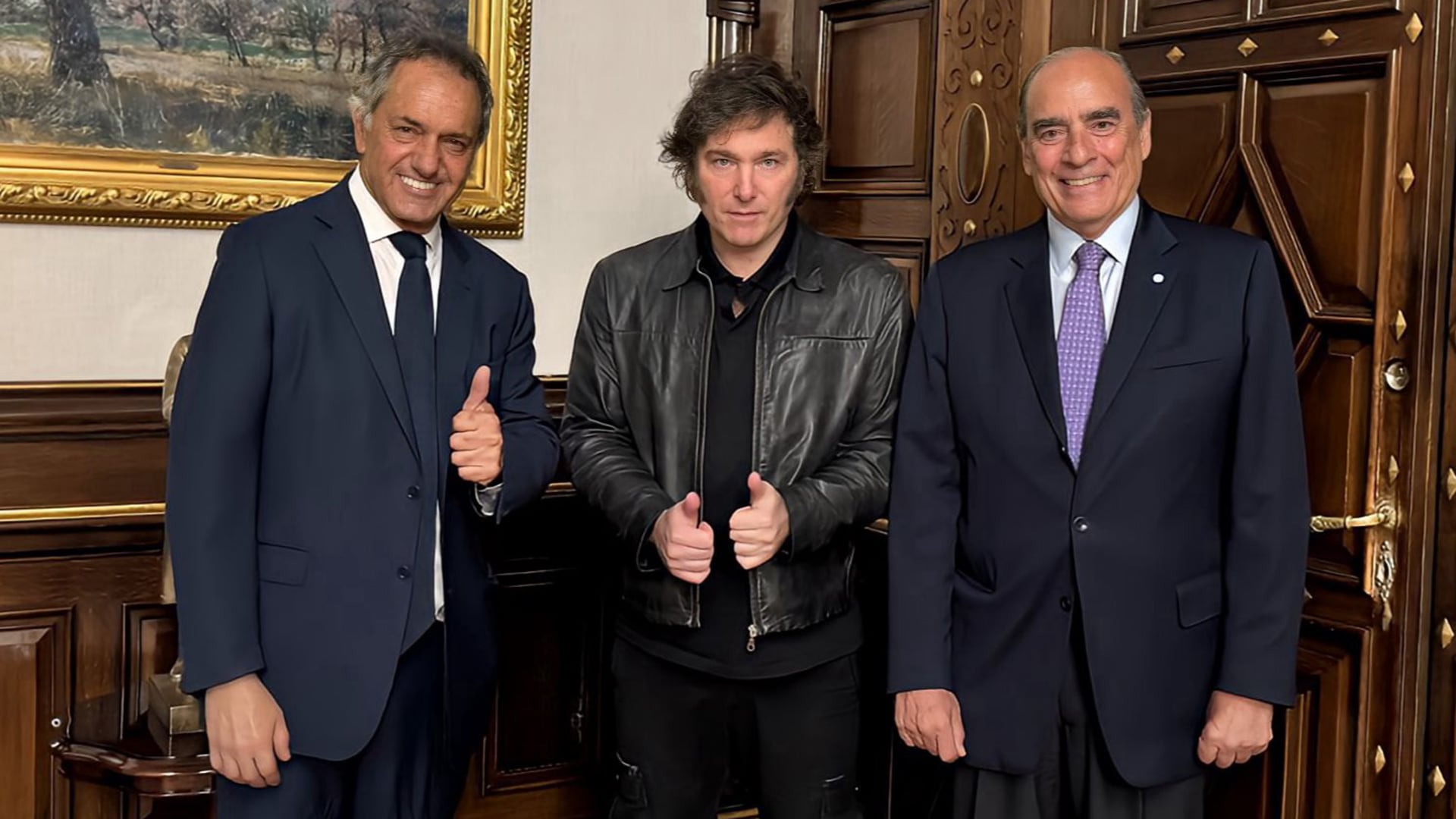 Javier Milei junto a Daniel Scioli y Guillermo Francos