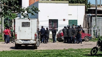 Investigan un femicidio seguido de