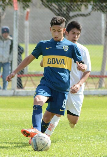 En las juveniles xeneizes jugó
