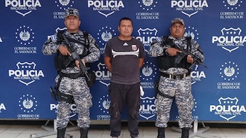 Un ingreso sin permiso, un arma blanca y un pedido de socorro aparecen en el expediente, junto a hallazgos forenses que resultaron determinantes en el veredicto del tribunal santaneco (Foto cortesía PNC, archivo 3 de agosto)