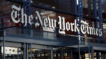 Un hombre armado con una espada y un hacha ingresó a la sede del diario The New York Times
