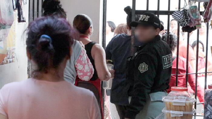 INPE realiza requisa sorpresiva en el penal Anexo Mujeres de Chorrillos y esto es lo que encuentra - INPE