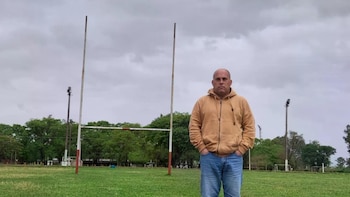 Visitó más de 500 clubes, escribió 16 libros y viajó por el mundo difundiendo los valores del rugby: “Soy un apasionado”