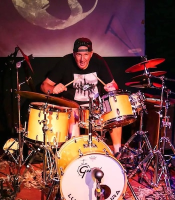 17 de agosto, Lucio Mazaira,