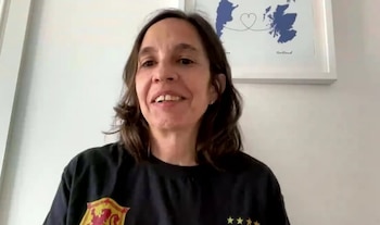En Glasgow y Edimburgo, la rivalidad con Inglaterra se traduce en un apoyo visible de los escoceses a la selección argentina (Captura de video)