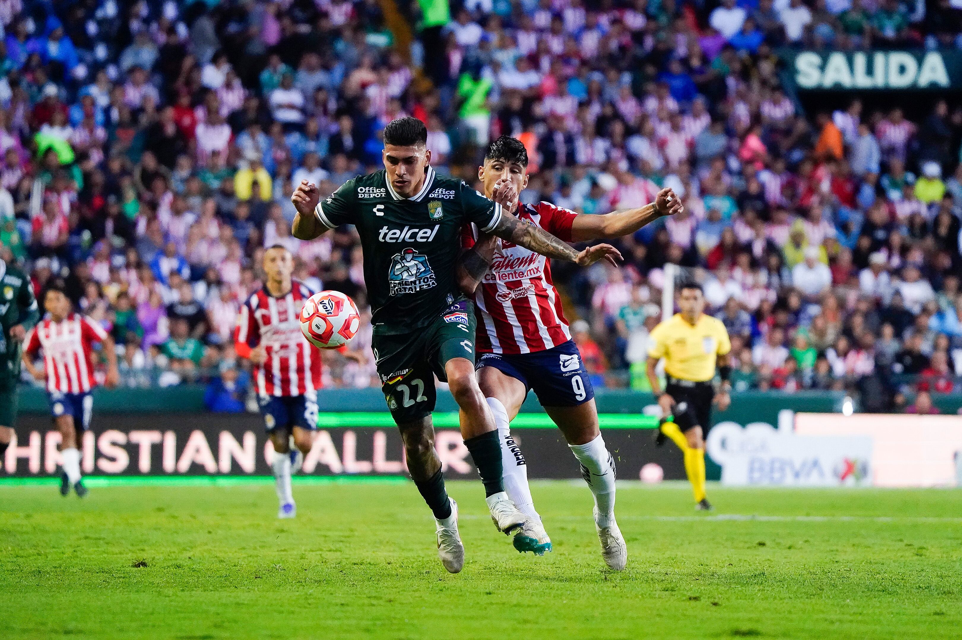 León sufrió más de la cuenta para vencer a las Chivas en el Nou Camp, por la segtunda jornada del Torneo Apertura 2025 - crédito Liga BBVA MX