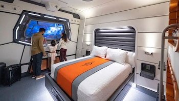 Adiós a una galaxia muy,